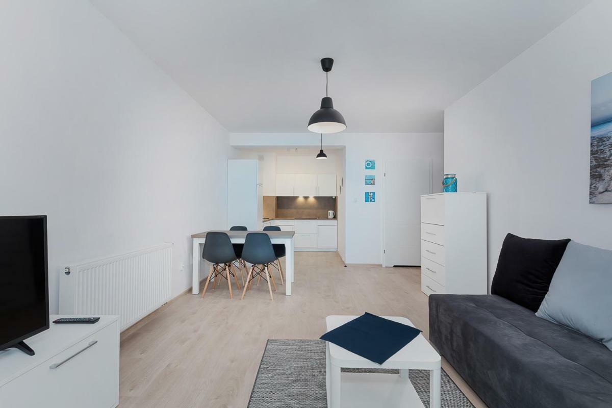 Feniks Apartamenty 8 By Jantar Apartamenty Kołobrzeg Exterior foto